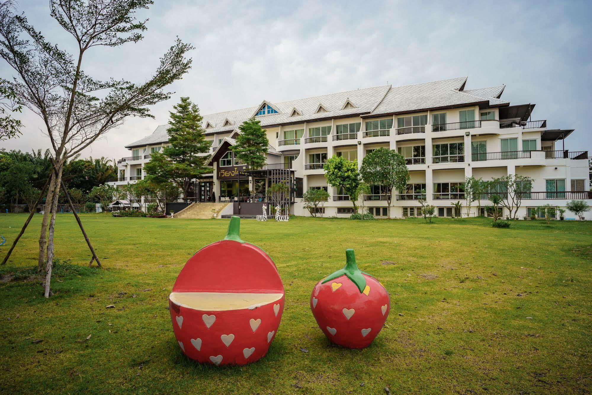 Vieng Khong Hotel Мукдахан Екстериор снимка